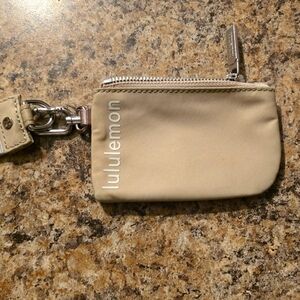 lululemon wristlet